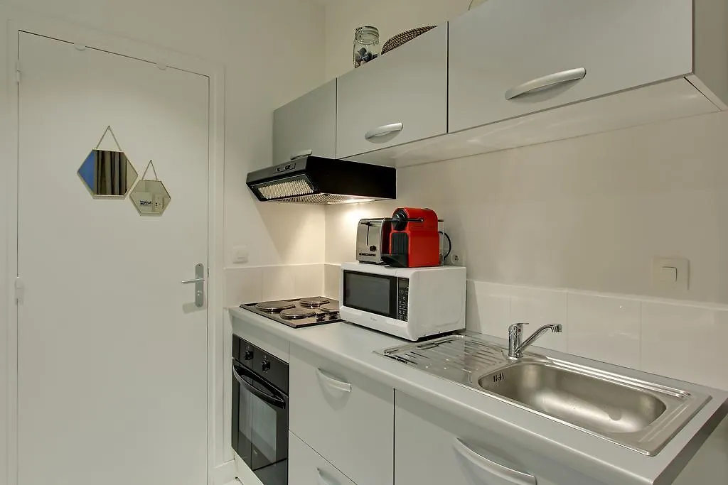 Apartment Canal Saint Martin Paris