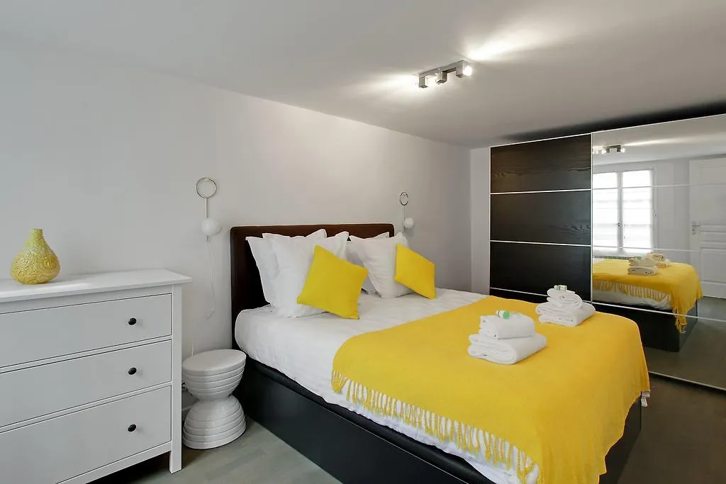 Apartment Canal Saint Martin Paris